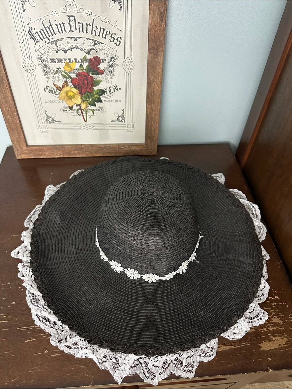 Marciano Black Wide-Brim Straw Hat with White Lace Trim Cottage Summertime - Picture 2 of 4